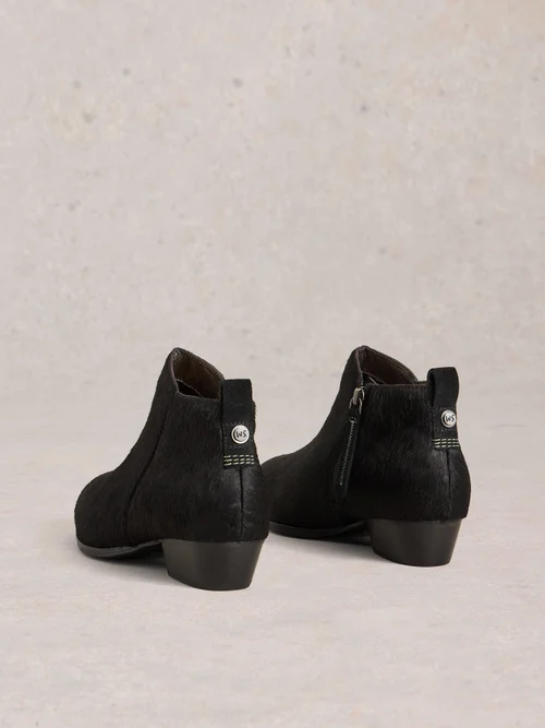 Weite Lederstiefeletten mit Ponyfelloptik - Pure Blk - 41 Bild 4