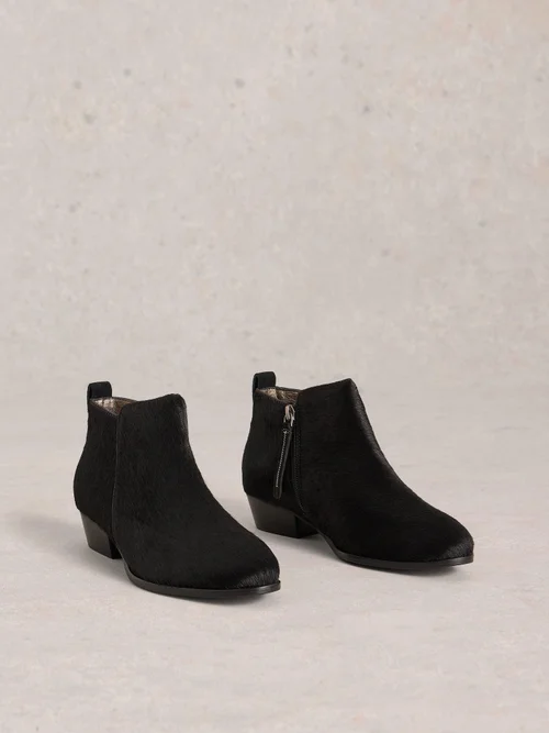 Weite Lederstiefeletten mit Ponyfelloptik - Pure Blk - 41 Bild 2