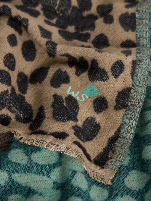 Mittelschwerer Schal Selma Bild 2