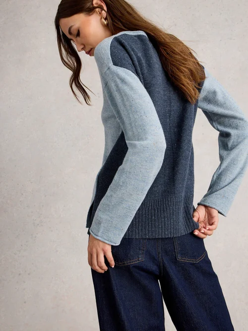 Pullover Lily mit V-Ausschnitt - Blue Mlt - 52 Bild 4