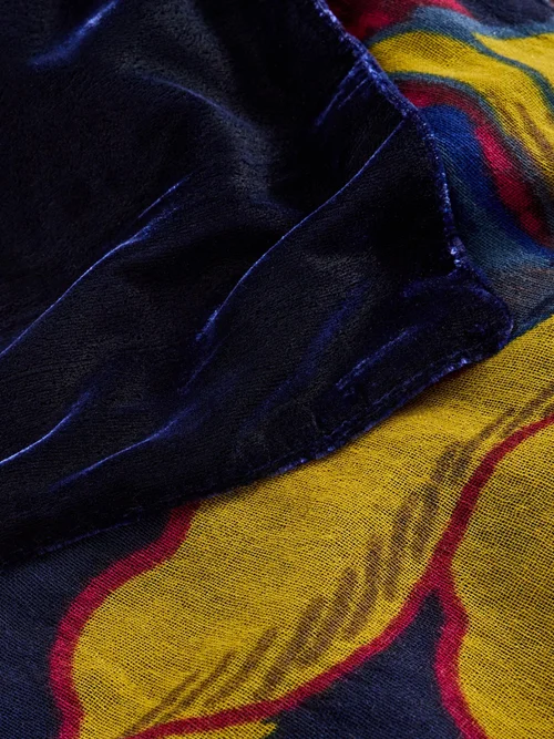 Bedruckter Samtschal Bild 2