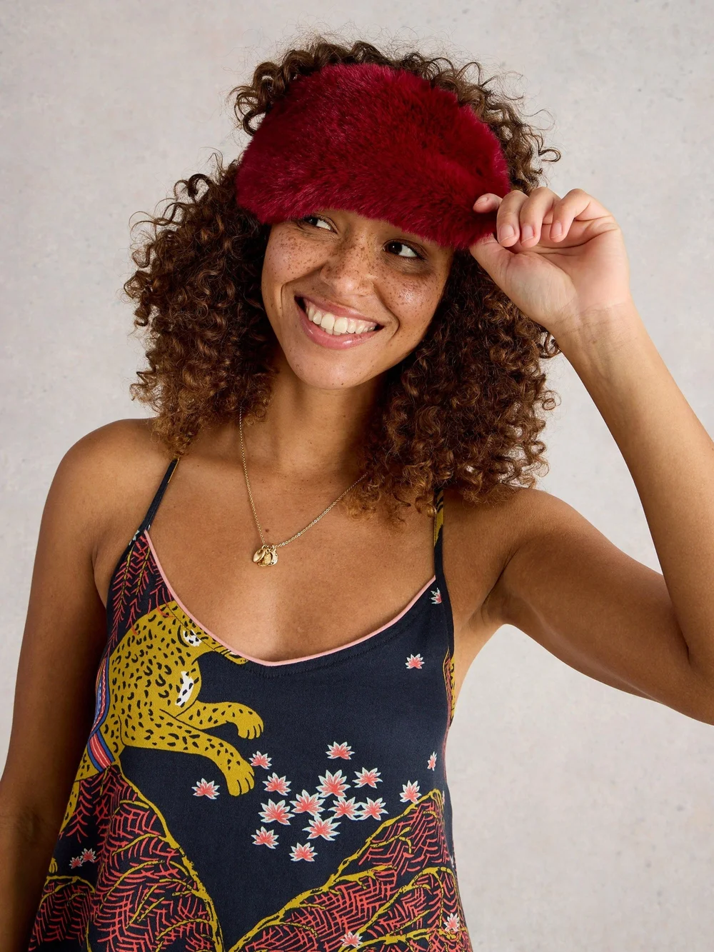 Schlafmaske aus Webpelz & Samt Bild 1