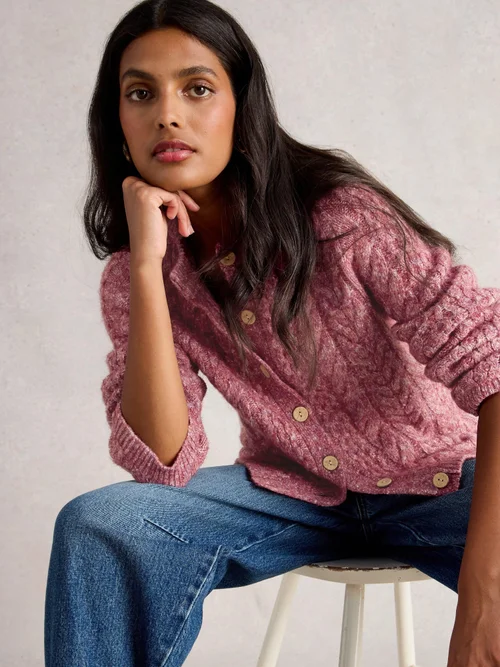 Strickjacke Carly mit Zopfstrickmuster - Mid Pink - 52 Bild 3