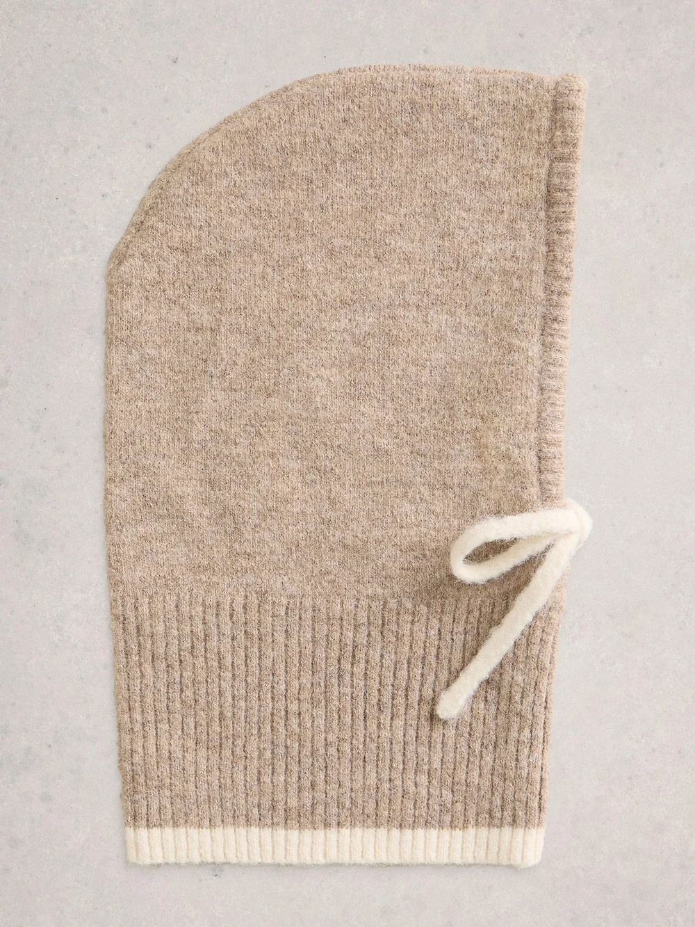 Strickkapuze Emma Bild 1