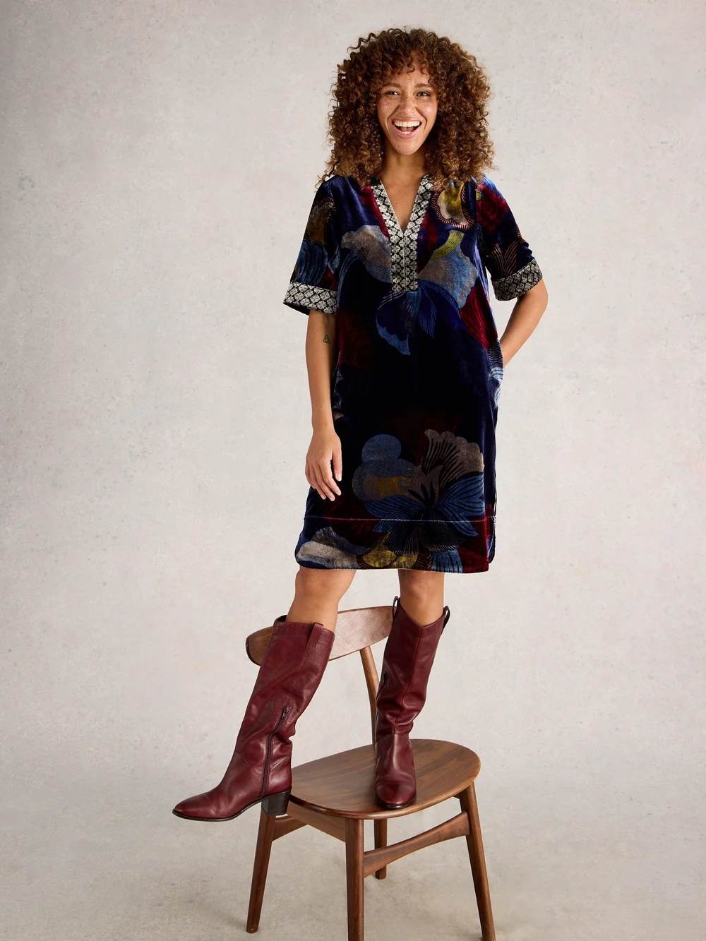 Samtkleid June - Navy Multi - 52/R Bild 1