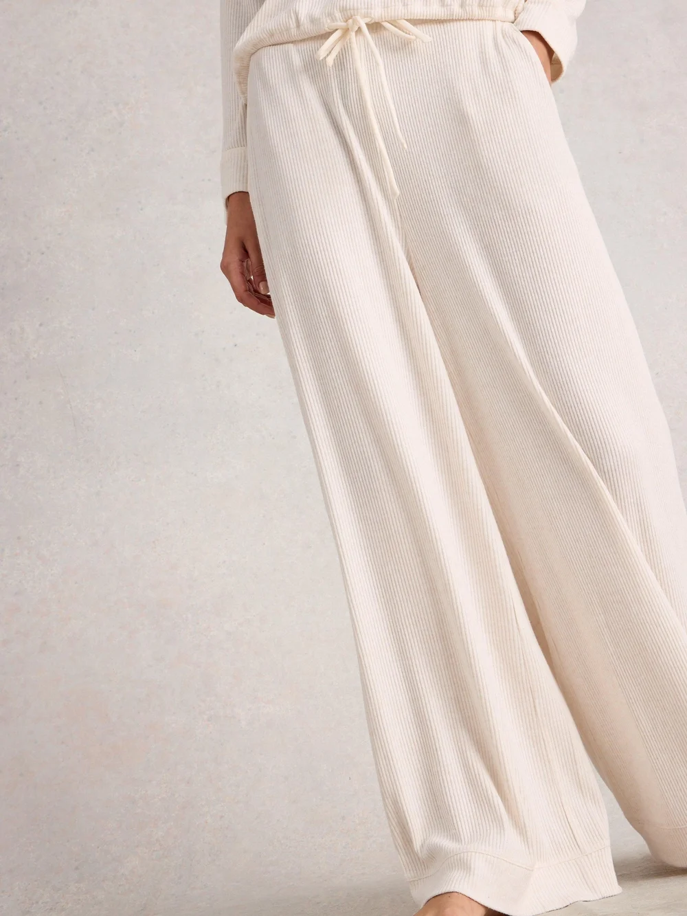 Gemütliche Hose aus Rippenjersey - Pale Ivory - XXXL Bild 1