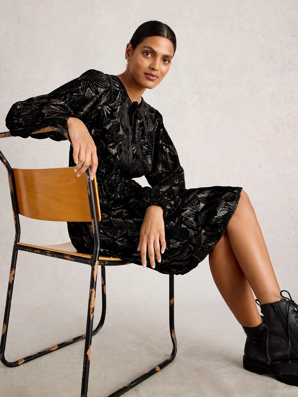 Samtkleid Faye - Blk Mlt - 52/R Bild 1