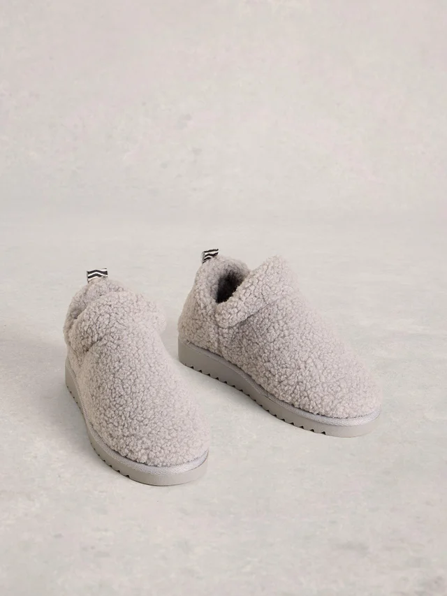 Booties aus Teddyfell