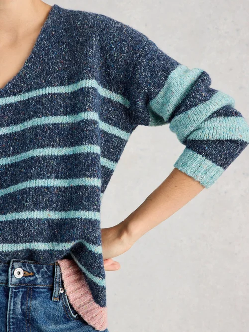 Gestreifter Pullover Tamara mit V-Ausschnitt - Blue Mlt - 50 Bild 3