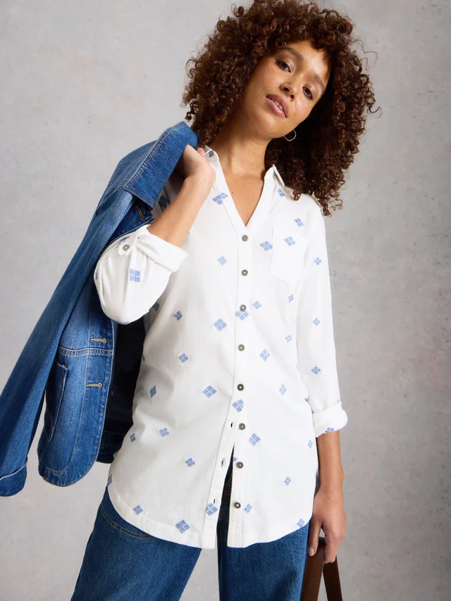 Lange bestickte Bluse Annie