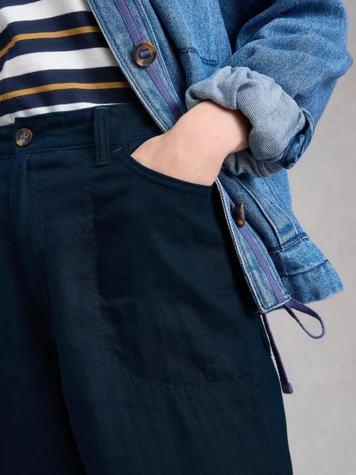 Tia Leinen-Crop-Top mit weitem Bein - Dark Navy - 52/R Bild 3