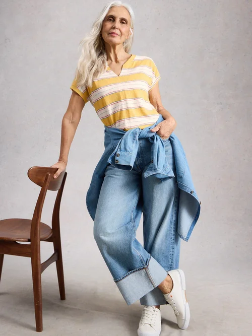 T-Shirt Nelly mit Keilausschnitt - Yellow Mlt - 52 Bild 3
