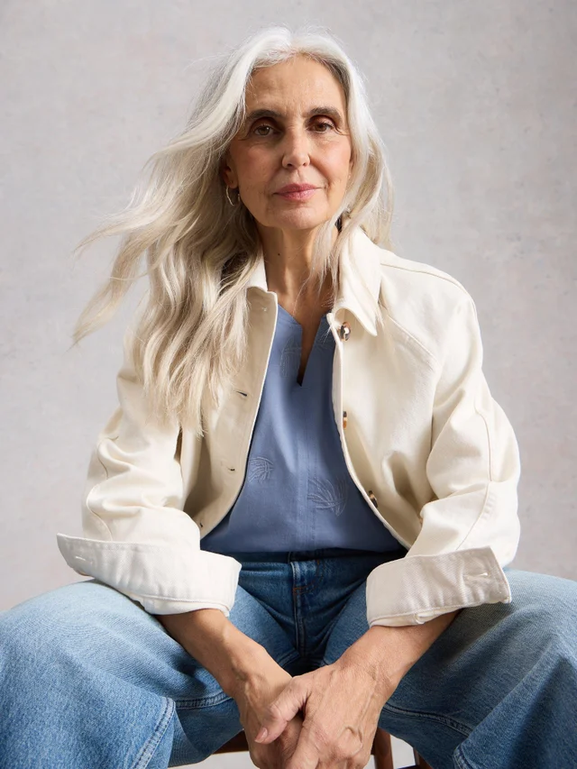 Besticktes T-Shirt Nelly