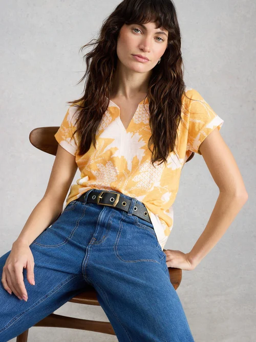 T-Shirt Nelly mit Keilausschnitt - Yellow Pr - 52 Bild 1