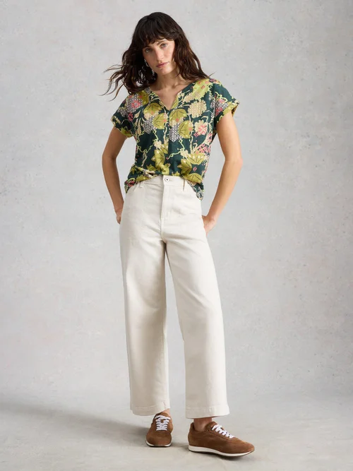 T-Shirt Nelly mit Keilausschnitt - Green Pr - 52 Bild 2