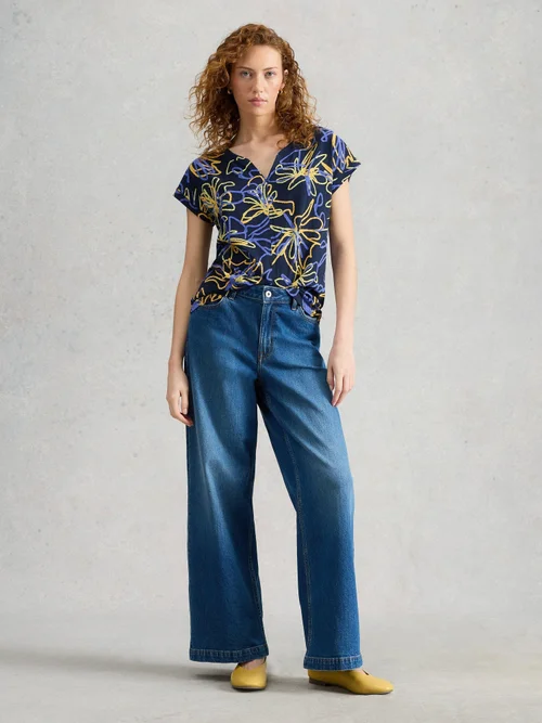 T-Shirt Nelly mit Keilausschnitt - Navy Pr - 52 Bild 2