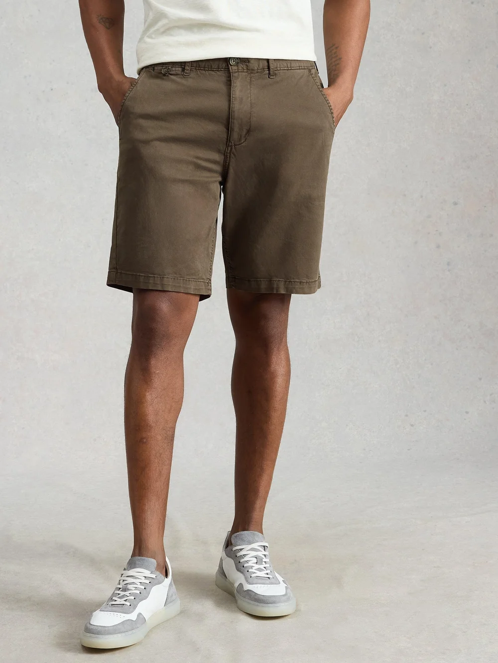Chino-Shorts aus Bio-Baumwolle - Dk Brown - 38/R Bild 1