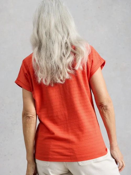T-Shirt Nelly mit Keilausschnitt - Brt Red - 52 Bild 4