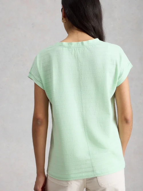 T-Shirt Nelly mit Keilausschnitt - Lgt Green - 46 Bild 4