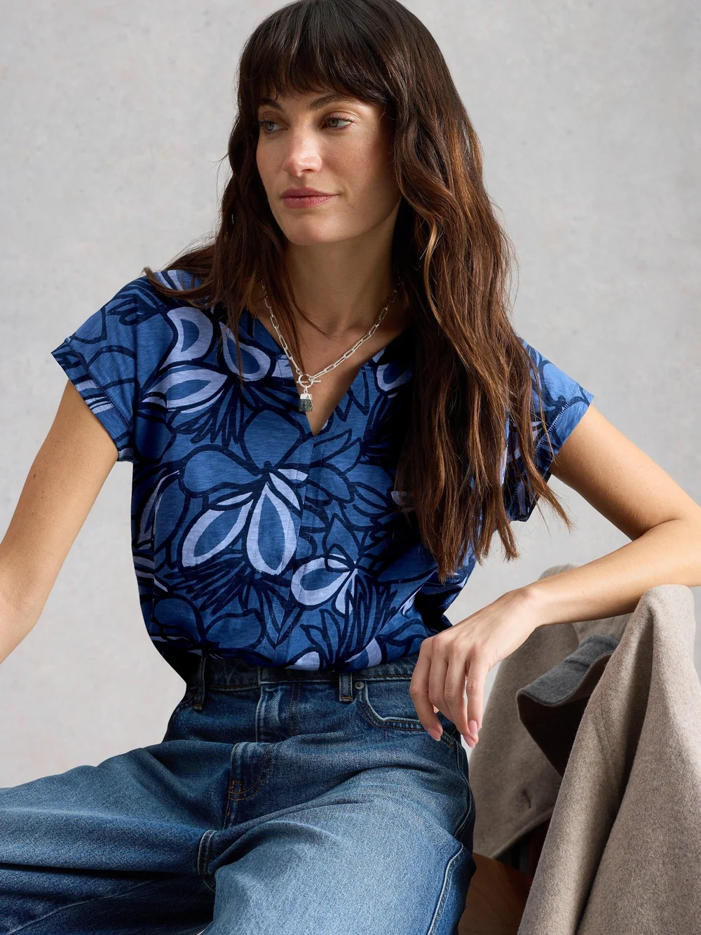 T-Shirt Nelly mit Keilausschnitt - Blue Pr - 46 Bild 1