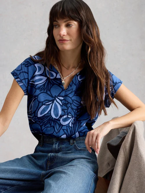 T-Shirt Nelly mit Keilausschnitt - Blue Pr - 46 Bild 1