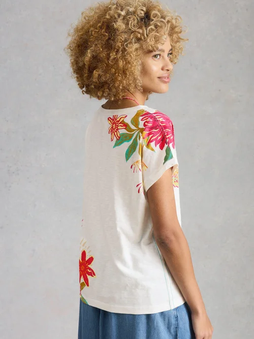 T-Shirt Nelly mit Keilausschnitt - White Mlt - 48 Bild 4