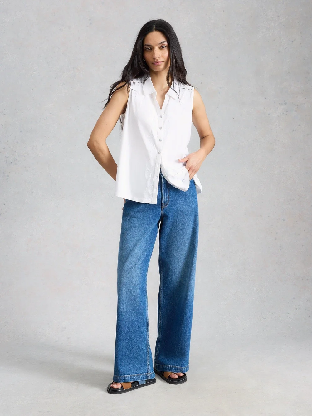 Bestickte ärmellose Bluse Amy - Bril White - 52 Bild 1