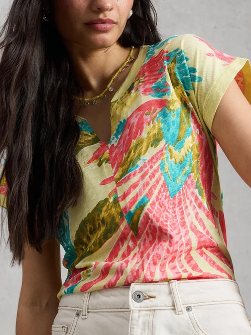 T-Shirt Nelly mit Keilausschnitt - Green Mlt - 52 Bild 3