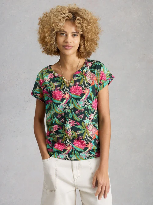 T-Shirt Nelly mit Keilausschnitt - Green Pr - 52 Bild 1