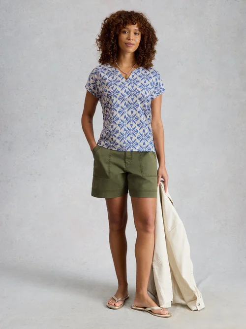 T-Shirt Nelly mit Keilausschnitt - Blue Mlt - 52 Bild 2