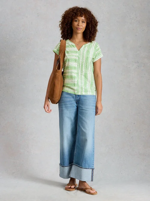 T-Shirt Nelly mit Keilausschnitt - Green Mlt - 50 Bild 2