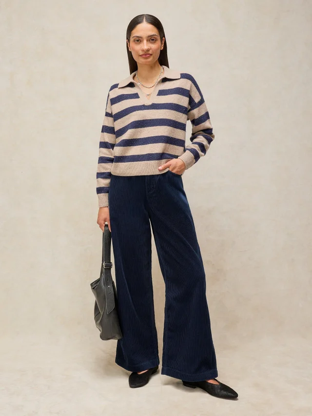Kordhose Ayla mit weitem Bein