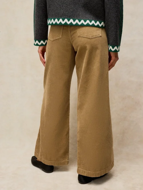 Kordhose Ayla mit weitem Bein - Lgt Green - 52/R Bild 4