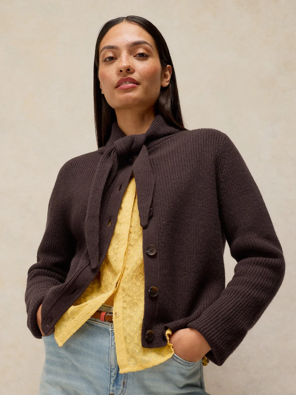 Strickjacke mit Rippenschal - Dk Brown - 48 Bild 1