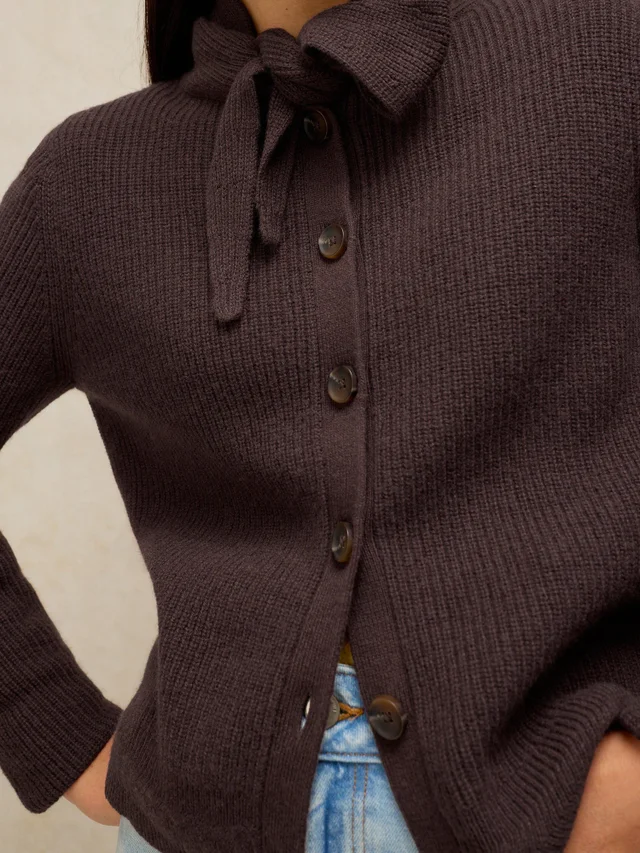 Strickjacke mit Rippenschal